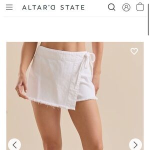 Altar’d State Dylan Side Tie Denim Skort. XS